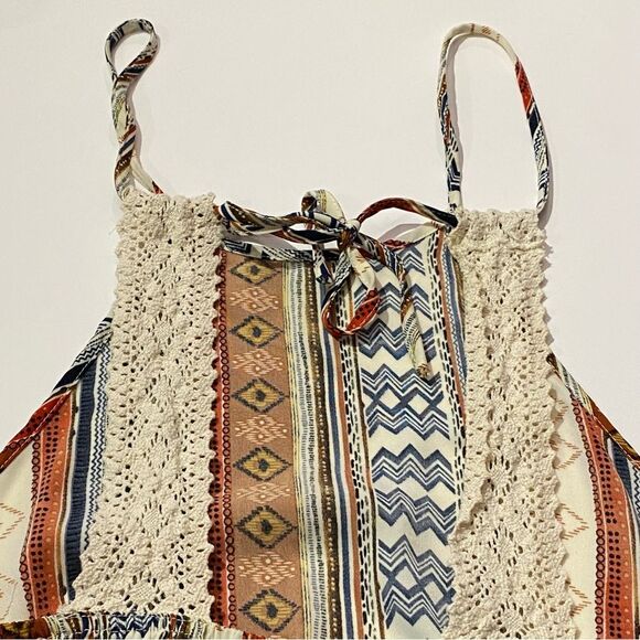 Hem & Thread Boho Hippie Sleeveless Lace Open Back Romper Women's Size Medium - Picture 11 of 16